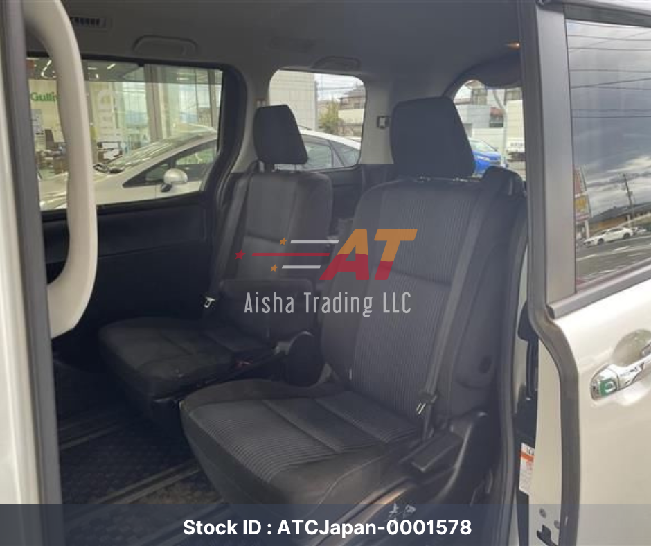 2017 Toyota Voxy